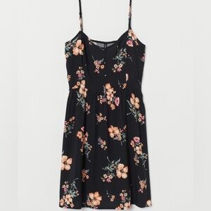 NWOT - H&M - Black Floral Short Dress - Size 12